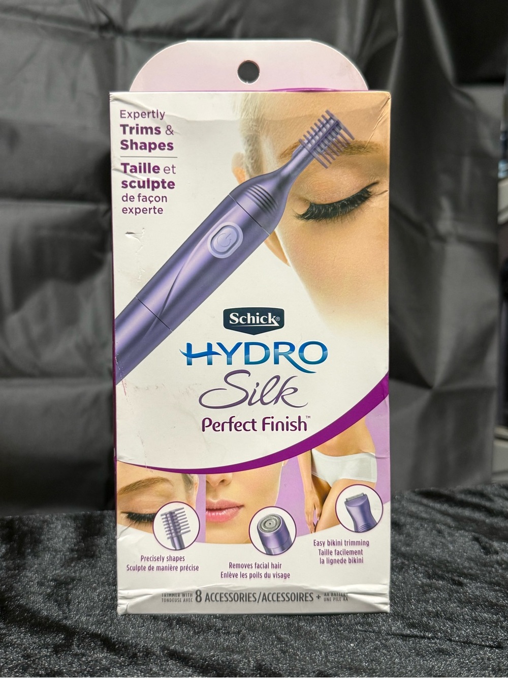 Schick Hydro Silk Perfect Finish Trimmer/ Styler with 8 accessories. New in box